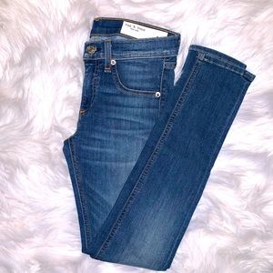 Rag & Bone ladies skinny jeans.